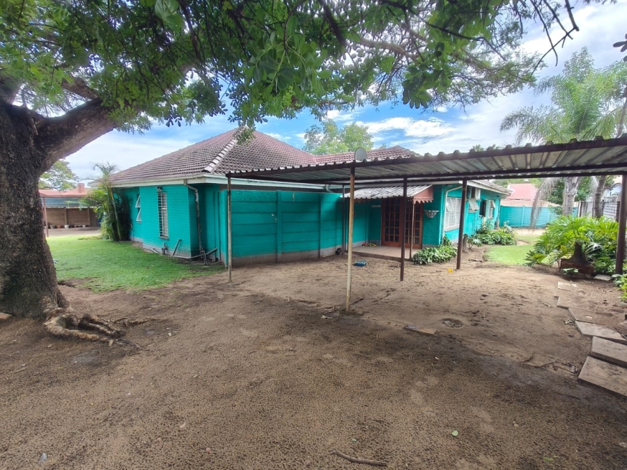 4 Bedroom Property for Sale in Protea Park North West